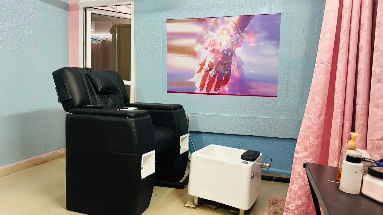 Pedicure space